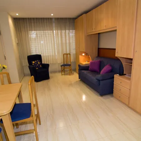 Agi Sant Antoni شقة روساس